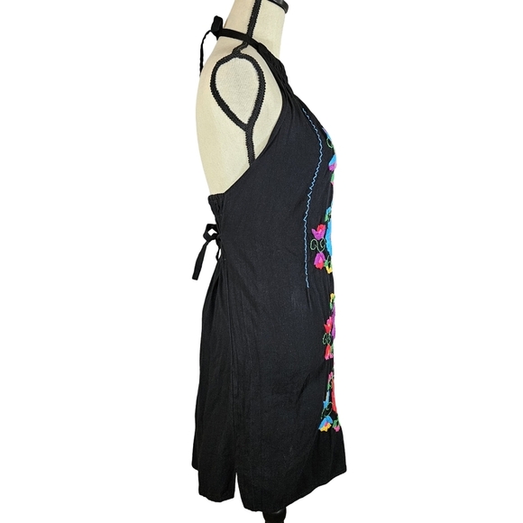 Gorgeous Floral Embroidered Black Halter Dress, Tie Neck, Elastic Back,XS/Small - Picture 5 of 10